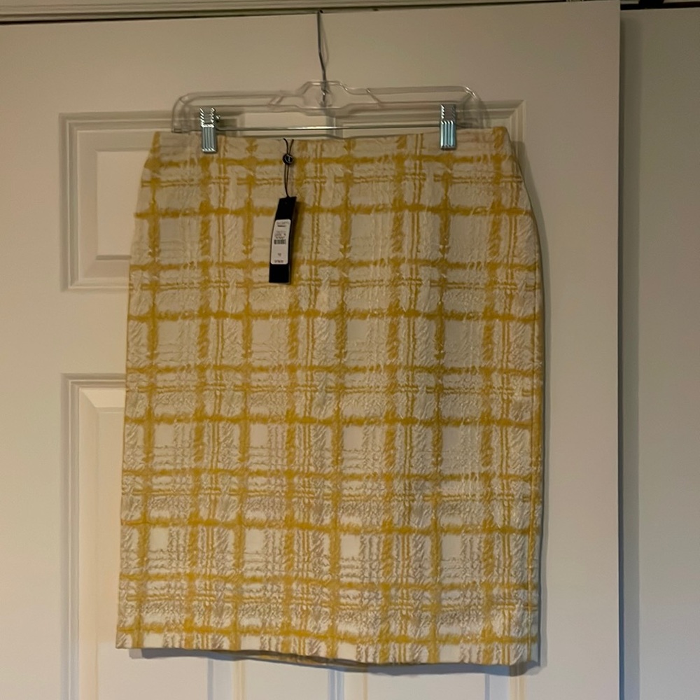 Talbots, yellow and cream pencil skirt. Size 10.